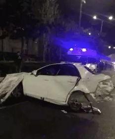 青岛车祸小蓝车爆料新闻,悲剧瞬间，生命消逝的警示录  第2张
